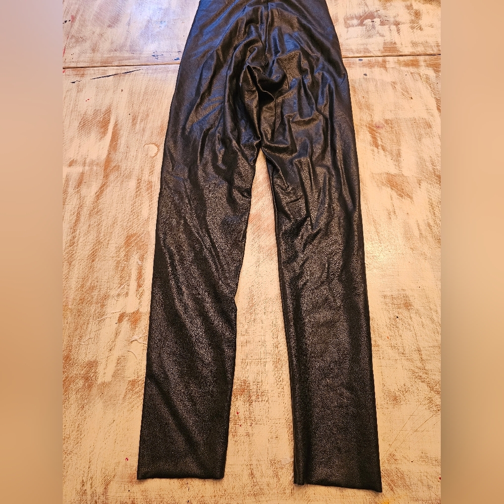 Commando Legging. Size Medium. Black - image 2